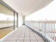 Großzügige, lichtdurchflutete 2-Zi.-Wohnung mit Balkon, moderner EBK & TG-Stellplatz - Frankfurt (Main)