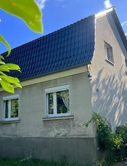 PROVISIONSFREI | Solides Familienhaus mit Garten, Schwerlastgarage und Potenzial - Nähe Berlin-Buch - Panketal