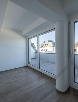 Erstbezug offene 2 ZKB Wohnung in zentraler Lage in Homburg - Homburg