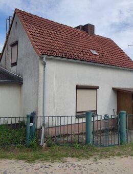 Grundstück in Neuenhagen (Insel) mit sanierungsbedürftigem Haus - Bad Freienwalde (Oder)