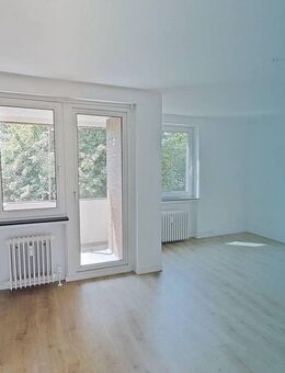 DAS MEER VOR DER HAUSTÜR: Schöne 3-Zimmer-Wohnung mit Tageslichtbad inkl. Badewanne und Balkon - Emden