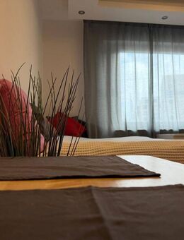 Modernes, voll möbliertes Apartment in TOP-Lage neben Köln-Deutz - Köln