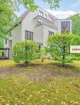 IMMOBERLIN.DE - Top-Preis! Behagliche Wohnung mit Terrasse & Tiefgaragenplatz - Berlin