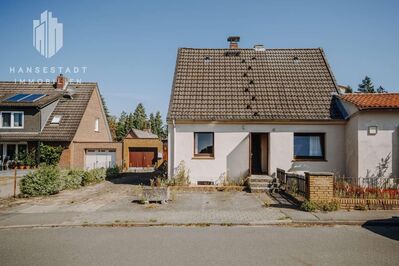 Renovierungsprojekt mit großem Potential: Einfamilienhaus in bester Adendorfer Lage