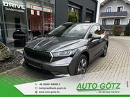 Skoda ENYAQ iV, 85 Clever Suite VZE Digi elektr Heckkl BlindSpot vo hi SpurAssist Connect Sunset 4xEFH Ladeboden Armlehne Metallic, Jahr 2022 - Beilngries