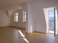 Südbalkon mit Panoramablick - Erstbezug nach energetischer Sanierung - Greiz