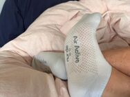 Männlich 22, ich suche interessierte meine Socken und Schuhe - Düsseldorf