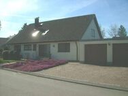 Wohnhaus mit Doppelgarage in Tuningen! - Tuningen