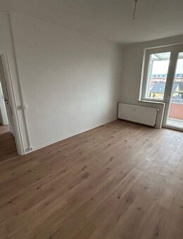 Frisch renovierte 3-Zimmer-Wohnung mit Balkon! - Magdeburg