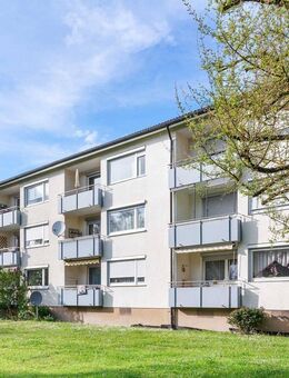 Charmante 3-Zimmer Wohnung mit Balkon und Garage in ruhiger Lage von Herrenberg - Herrenberg