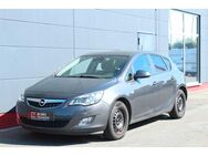 Opel Astra J Lim. 5-trg. Design Edition*PDC*101 PS*SH - Fürth