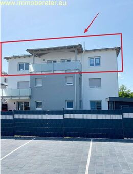 Penthouse-Whg / 3-Zimmer - WFL 89 m² / offene K/ Ess-/Wohnzimmer/ im 2. Obergeschoss - Aufzug / 1 x Tiefgarage-plus 1 x Stellplatz u. v. Extras! - Maxhütte-Haidhof