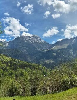 LAGE, LAGE, LAGE....! Wunderschöne, gepflegte Maisonettewohnung mit Kachelofen in Schönau a. K. - Schönau (Königssee)