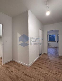 Vollständig sanierte 2-Zimmer-Wohnung im 3. Obergeschoss mit West-Loggia - Wolfsburg