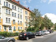 Attraktive Altbauwohnung mit Tageslichtbad und Einbauküche in Erfurt - Erfurt