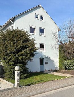 Großzügiges Dachgeschoss-Apartment mit Einbauküche - Radolfzell (Bodensee)