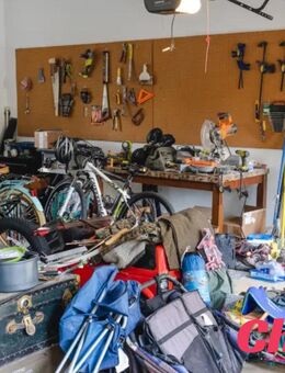 Garage- & Kellerentrümpelung – Endlich wieder Platz! - Geislingen