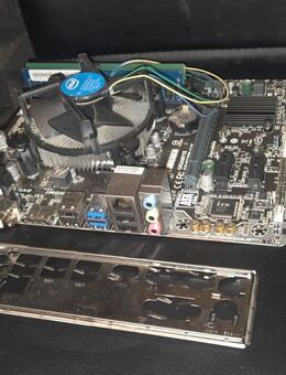 Gigabyte GA-H110M-S2H + Intel Core i3-6100 + 16 GB Ram DDR4 - Chemnitz