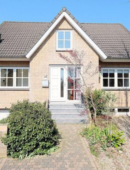 Freistehendes Wohnhaus mit Garage in kinderfreundlicher Umgebung - Kranenburg (Nordrhein-Westfalen)