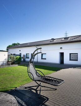 Vielseitiger Wohn- und Gewerbebungalow mit großem Garten und bester Ausstattung in ruhiger Lage von Oberhausen-Sterkrade - Oberhausen