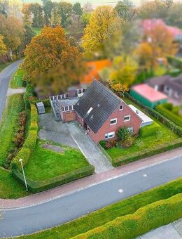 Vielseitiges Haus mit zwei Wohneinheiten in Blomberg - Ideal für Anleger - Blomberg (Niedersachsen)