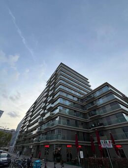 Moderne 3 Zimmer Wohnung mit 2 Balkonen und Einbauküche! - Berlin