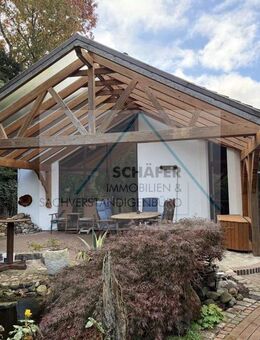 Besonderes Einfamilienhaus mit großem Garten in zentraler Lage - Twistringen