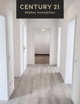 Frisch renovierte, charmante und sehr gut geschnittene 3-Zimmer-Wohnung mit Balkon! - Gabsheim