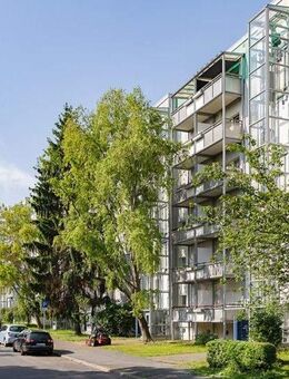 Ansprechende 3-Zimmerwohnung mit Balkon und Aufzug! - Dresden