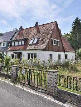 Charmantes Haus mit großem Grundstück in grüner Lage - Ideal für Renovierungsbegeisterte! - Nürnberg