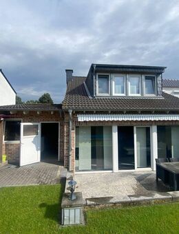 Kernsaniertes Reihenendhaus mit Pool und großem Garagenanbau in Alsdorf -Ofden - Alsdorf (Nordrhein-Westfalen)