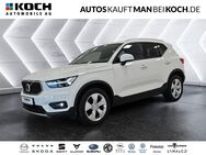 Volvo XC40, Momentum, Jahr 2020 - Berlin