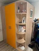 Begehbarer Kleiderschrank mit Spiegel und Licht in 14656