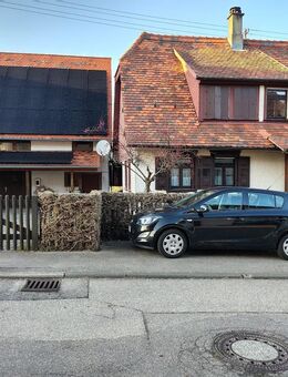 Doppelhaushälfte mit großer Scheune, Solaranlage & Ausbaupotenzial in Bad Herrenalb-Rotensol - Bad Herrenalb