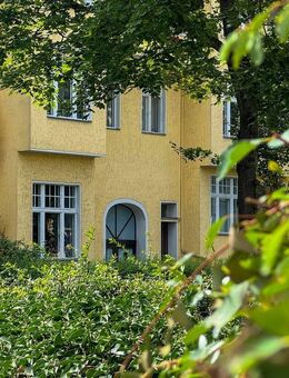 Vermietete 2-Zimmer-Altbauwohnung mit sonnigem Balkon in Berlin-Steglitz - Berlin