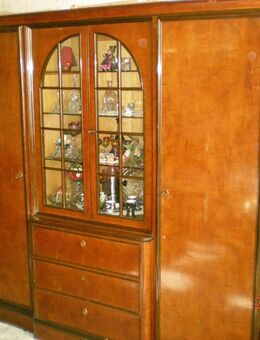 Verschenke Wohnzimmerschrank mit Glasvitrine aus den 30er Jahren - Berlin
