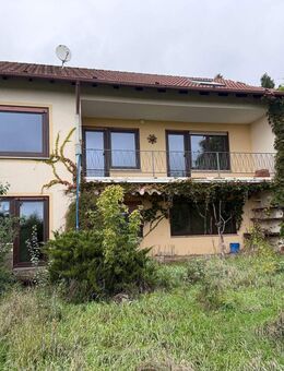 Potenzial für Großes - Sanierungsbedürftiges EFH mit einzigartiger Hanglage in Emskirchen - Emskirchen