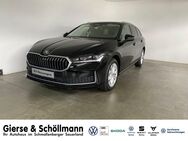 Skoda Superb, 1.5 IV Combi Selection eTSI, Jahr 2024 - Schmallenberg