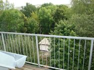 Schöne 3- Raum Dachgeschoss mit Balkon - Chemnitz