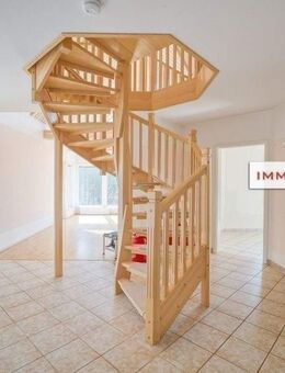 IMMOBERLIN.DE - Schmuckes Haus mit Südterrassen & Garagen in ländlicher Lage - Fredersdorf-Vogelsdorf