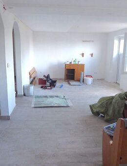 Renovierungsbedürftiges Ferienhaus mit Garten und Garage - Eschenburg