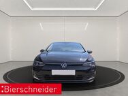 VW Golf, 1.5 TSI 8, Jahr 2023 - Greding