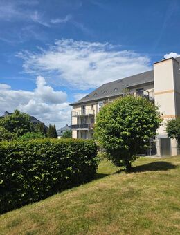 Schöne Wohnung mit Balkon im Dachgeschoss - Hartmannsdorf (Sachsen)