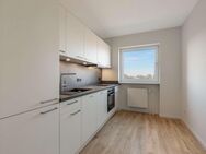 Erstbezug nach hochwertiger Sanierung, Einbauküche, Duschbad mit Fenster und Balkon in Tostedt - Tostedt