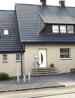 Komplett modernisiertes Einfamilienhaus mit ca. 1.104 m² großem Grundstück in Bünde-Ahle - Bünde