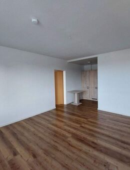 Große 3-Zimmer-Wohnung in der Stadtmitte - Suhl