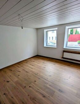 Charmante, gemütliche 3-Zimmer-Wohnung zentral in Pleidelsheim - Pleidelsheim