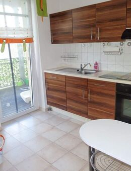 ** mit Balkon + Küche ** 2 Zimmer Wohnung in Ruppertsgrün zu vermieten! - Fraureuth