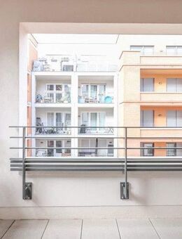 Lichtdurchflutete Eleganz mit Loggia und moderner Markenküche - Ihr stilvoller Rückzugsort - Frankfurt (Main)