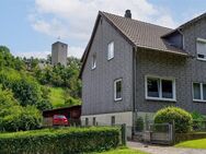 Fachwerk und Flora - Doppelhaushälfte mit Garten und Blick auf die Greener Burg - Einbeck